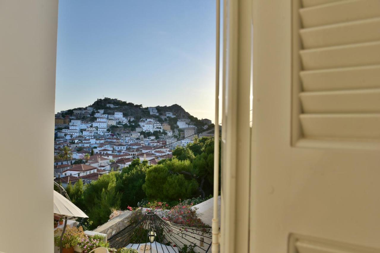 Feel At Home - Family House In Hydra エクステリア 写真